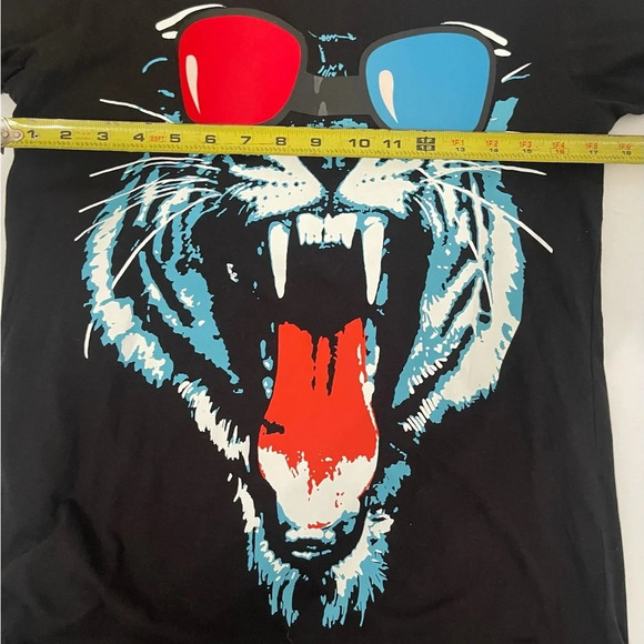 LED T Shirt Sound Activated Glow Shirts Light up Equalizer Tiger Design Small - Picture 4 of 11